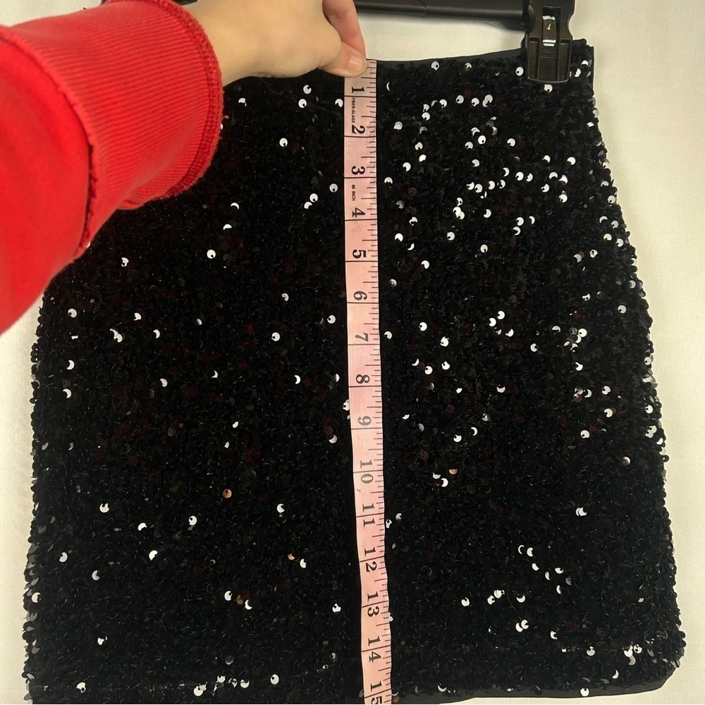 H&M Black Sparkle Shiny Sequin Mini Skirt Size 2